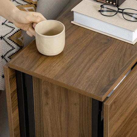 Tavolo-Pieghevole-con-6-Ruote-e-Mensola-Stile-Industriale-in-Legno-e-Metallo,-Marrone-Chiaro-KG8835-789V00LRKG8