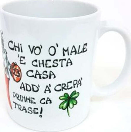 Tazza Latte Mug In Ceramica Porta Fortuna Decorativa Chi Vo O Male E Chesta Casa Casa e cucina/Stoviglie/Piatti ciotole e vassoi/Tazze e piattini/Tazze e tazzine da caffè Trade Shop italia - Napoli, Commerciovirtuoso.it