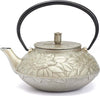 Teiera in ghisa Ajiro Tsubaki argento (800 cc) Casa e cucina/Tè e caffè/Teiere con infusore MariTea bottega del Tè - Lodi, Commerciovirtuoso.it