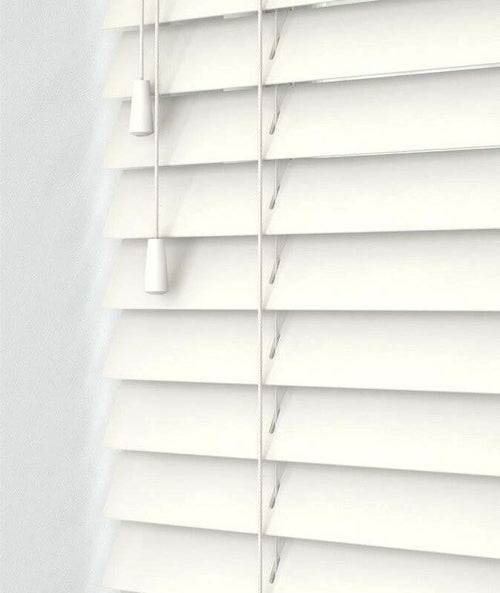 Tenda Veneziana Da Interno Casa Para Sole Effetto Legno Colore Bianco 80x175cm Casa e cucina/Tessili per la casa/Decorazioni per finestre/Tendine/Tende alla veneziana Trade Shop italia - Napoli, Commerciovirtuoso.it