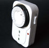 Timer Programmatore Meccanico Analogico Giornaliero Con Presa Bipasso 16a 24 Ore Fai da te/Materiale elettrico/Timer Trade Shop italia - Napoli, Commerciovirtuoso.it