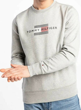 Tommy Hilfiger Felpa Uomo Girocollo Senza Cappuccio Felpa Maxi Logo Stampato Tinta Unita To122s0ci-k11 Lines Hilfiger Crew-neck Knit Moda/Uomo/Abbigliamento/Felpe/Felpe senza cappuccio Euforia - Bronte, Commerciovirtuoso.it