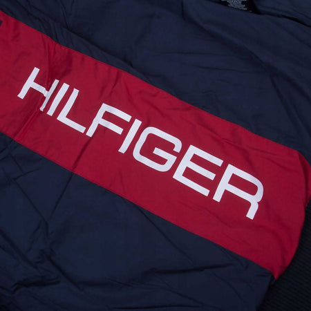 Tommy Hilfiger Piumino Eco Uomo Giacca Giubbotto Impermeabile con Cappuccio Men's Quilted Arctic Cloth Snorkel Bomber Jacket Impermeabile Zip e Tasche Moda/Uomo/Abbigliamento/Giacche e cappotti/Giacche impermeabili Euforia - Bronte, Commerciovirtuoso.it
