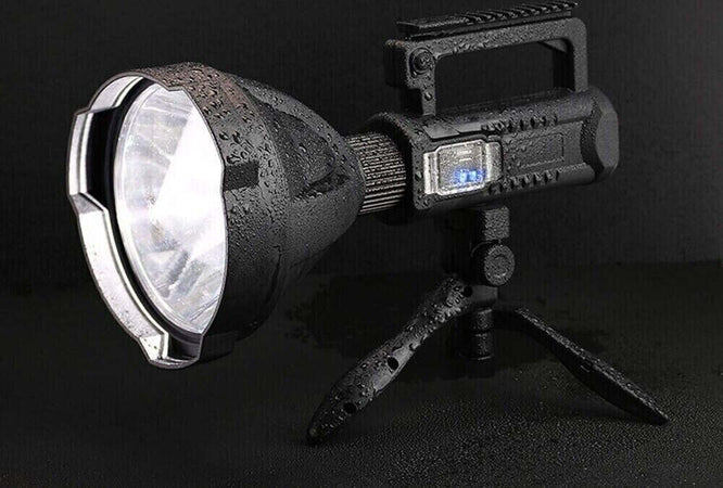 TORCIA-LAMPADA-RICARICABILE-ULTRA-POTENTE-100W-LED-CREE-XHP50-FINO-A-1KM-Q-L445