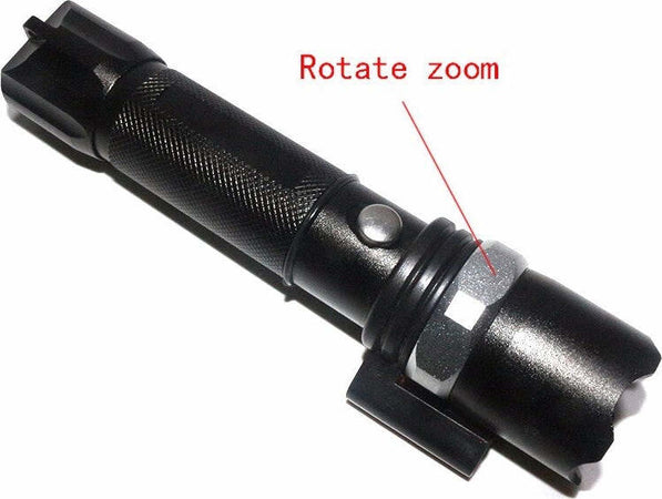 TORCIA LED MILITARE CREE TATTICA CON ZOOM RICARICABILE CON LASER ROSSO Fai da te/Sicurezza e protezione/Torce/Torce elettriche portatili (standard) Trade Shop italia - Napoli, Commerciovirtuoso.it