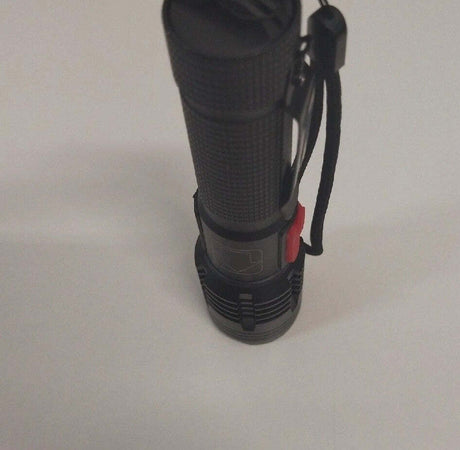 Torcia Led Usb Ricaricabile 30 Watt Potente Gamma 300m Design Elegante Q-sd07 Fai da te/Sicurezza e protezione/Torce/Torce elettriche portatili (standard) Trade Shop italia - Napoli, Commerciovirtuoso.it