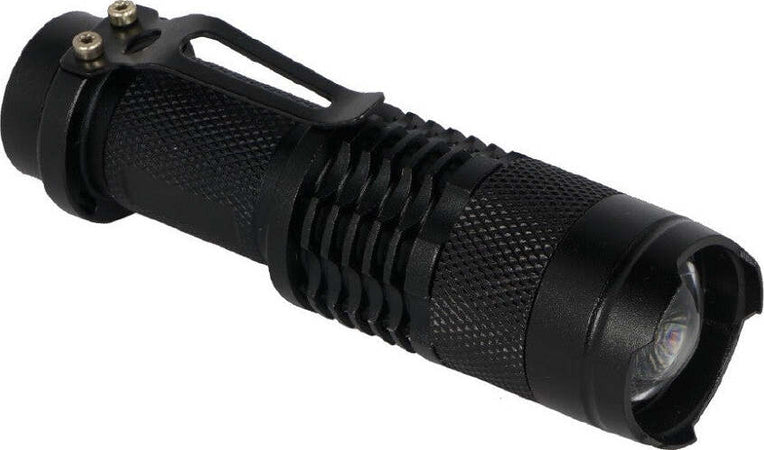 Torcia Led Xpe Ricaricabile Luce Regolabile Ip20 Per Campeggi Escursioni Dt-2088 Casa, arredamento e bricolage > Bricolage e fai da te > Torce Trade Shop italia - Napoli, Commerciovirtuoso.it