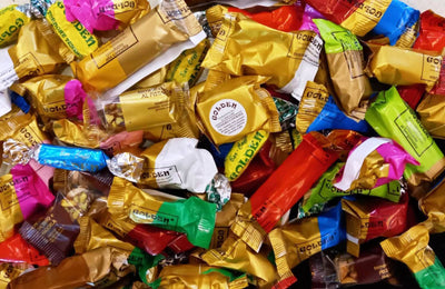 Torroni Artigianali Assortiti Confezione 500 Gr Torroni Friabili E Teneri Vari Gusti Confezione 25/30 Pz Alimentari e cura della casa/Snack dolci e salati/Caramelle cioccolatini e gomme da masticare/Torrone Golden pasticceria gelateria torrone artigianale - Taurianova, Commerciovirtuoso.it