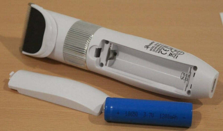 Tosatrice-Per-Cane-Cani-Gatti-Animali-A-Batteria-Trimmer-Ricaricabile-Gm-634-Geemy