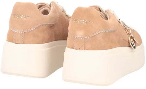 Toscablu Sneakers Donna Lily in Suede Con Charms SF2402S033 Cuoio