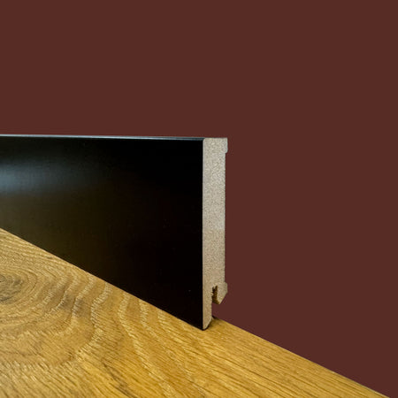 BATTISCOPA ZOCCOLINO SQUADRATO in FIBRA DI LEGNO COMPATTA 80X15 NERO (TOTAL BLACK) - Eternal Parquet