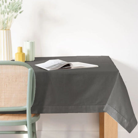 Tovaglia rettangolare in cotone colorato ideale per interni ed esterni