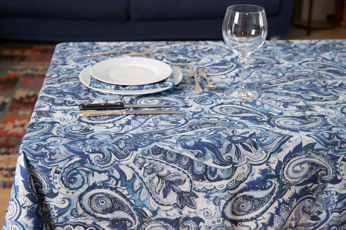 Tovaglia Da Tavola in 100% Cotone Stampa Digitale Colori Vivi Ed Intensi Lavabile in Lavatrice Made in Italy Paisley Blu Casa e cucina/Tessili per la casa/Tessili da cucina/Tovaglie Novilunio - Sesto San Giovanni, Commerciovirtuoso.it
