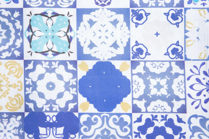 Tovaglia Da Tavola In 100% Cotone Stampa Digitale Dai Colori Vivi Ed Intensi Lavabile In Lavatrice Made In Italy Maioliche Vietri Casa e cucina/Tessili per la casa/Tessili da cucina/Tovaglie Novilunio - Sesto San Giovanni, Commerciovirtuoso.it