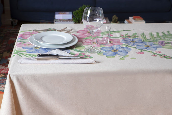 Tovaglia In Misto Lino Bianca Stampa Fiori Multicolore Tovaglia Morbida Resistente Elegante Made In Italy Fiori Di Campo Casa e cucina/Tessili per la casa/Tessili da cucina/Tovaglie Vanita di raso - Sesto San Giovanni, Commerciovirtuoso.it
