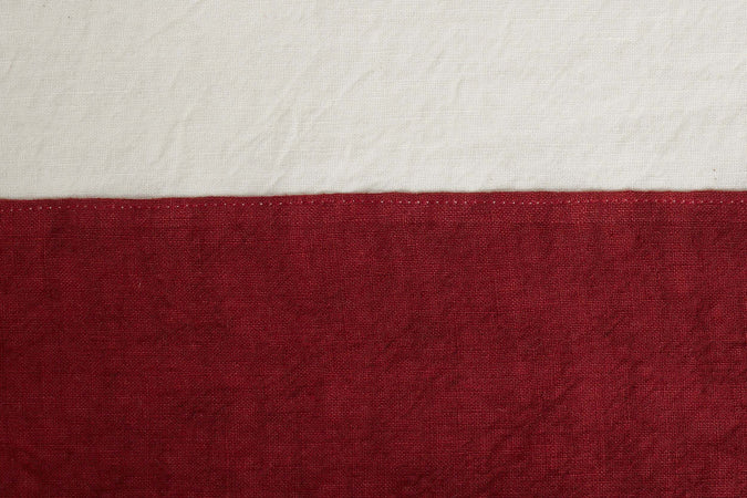 Tovaglia In Misto Lino Con Elegante Bordo Applicato Made In Italy Naturale/bordeaux Casa e cucina/Tessili per la casa/Tessili da cucina/Tovaglie Vanita di raso - Sesto San Giovanni, Commerciovirtuoso.it