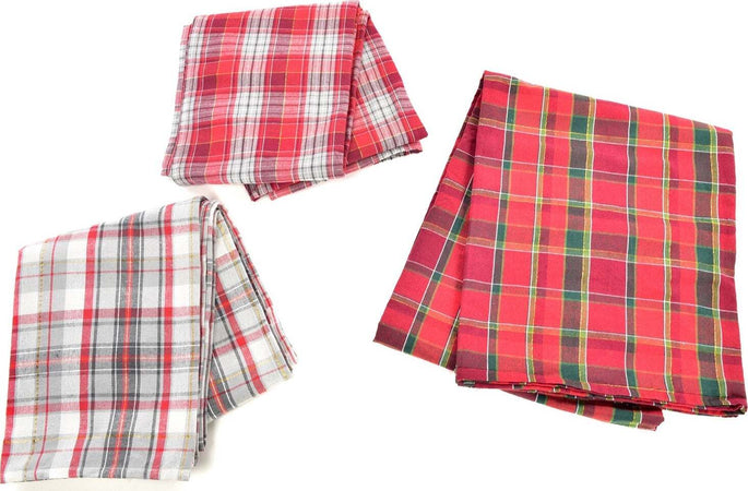 Tovaglietta in cotone decorata per tavolo di Natale Scozzese 140 x 240 cm Casa e cucina/Decorazioni per interni/Addobbi e decorazioni per ricorrenze/Decorazioni natalizie/Oggettistica MagiediNatale.it - Altamura, Commerciovirtuoso.it