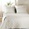 Trapuntino Copriletto Caleffi Prestigioso Ed Elegante Trapuntino Copriletto Trapuntato in Raso Di Cotone Letto Matrimoniale Vari Colori Elegante e prestigioso Trapuntino Copriletto trapuntato Tinta Unita in Raso di Cotone letto Matrimoniale Caleffi Detta Casa e cucina/Tessili per la casa/Biancheria da letto/Coperte e trapunte/Trapunte La Bottega del Risparmio - Bari, Commerciovirtuoso.it