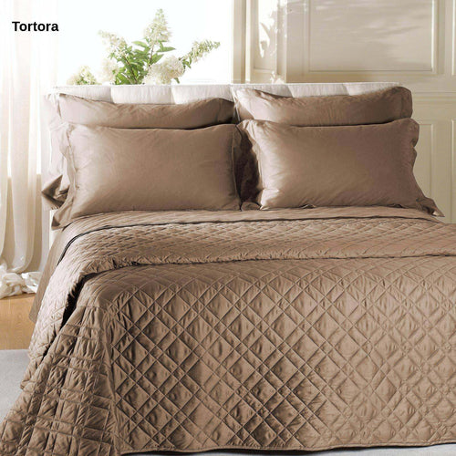 Trapuntino Copriletto Caleffi Prestigioso Ed Elegante Trapuntino Copriletto Trapuntato in Raso Di Cotone Letto Matrimoniale Vari Colori Elegante e prestigioso Trapuntino Copriletto trapuntato Tinta Unita in Raso di Cotone letto Matrimoniale Caleffi Detta Casa e cucina/Tessili per la casa/Biancheria da letto/Coperte e trapunte/Trapunte La Bottega del Risparmio - Bari, Commerciovirtuoso.it