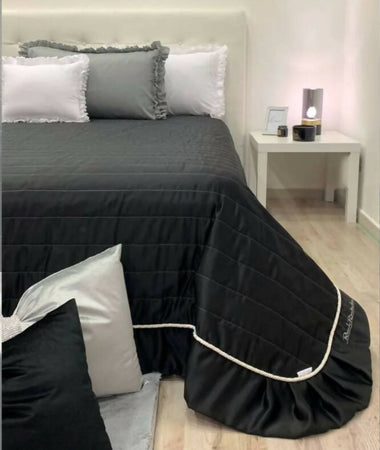 Trapuntino Copriletto Trapuntato Matrimoniale Ludovica Renato Balestra 260x260 Cm Con Cordoncino Ed Eleganti Applicazioni Swarovski Casa e cucina/Tessili per la casa/Biancheria per la cameretta/Trapunte e copriletti Puleo Casa - Palermo, Commerciovirtuoso.it