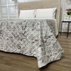 Trapuntino-matrimoniale-con-stampa-digitale-floreale-art.-Iris-colore-beige-misura:-270x270-sopra-tessuto:-100%-cotone-sotto-tessuto:-100%-cotone-Mon-Amour-made-in-Italy