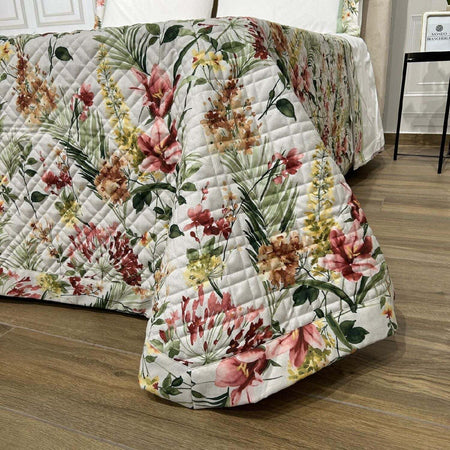 Trapuntino-matrimoniale-con-stampa-digitale-floreale-art.-Iris-colore-verde--misura:-270x270-sopra-tessuto:-100%-cotone-sotto-tessuto:-100%-cotone-Mon-Amour-made-in-Italy