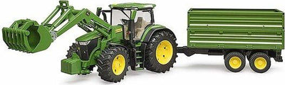 Trattore-John-Deere-7R-caricatore-frontale-e-rimorchio-Bruder