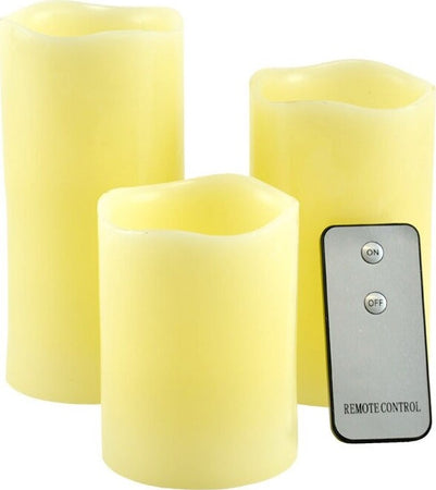 TRE CANDELE LED SENZA FIAMMA VERA CERA CON TELECOMANDO EFFETTO CANDELA ACCESA Illuminazione/Illuminazione per interni/Illuminazione speciale/Candele LED Trade Shop italia - Napoli, Commerciovirtuoso.it
