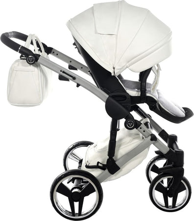 Trio Junama Diamond Mirror Satin V2 3 in 1 Pelle Bianco Navicella Grigio Telaio Cromato Prima infanzia/Passeggini carrozzine e accessori/Passeggini e carrozzine/Sistemi modulari La Casa Del Bebè - Napoli, Commerciovirtuoso.it
