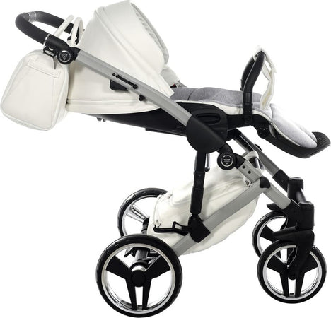 Trio Junama Diamond Mirror Satin V2 3 in 1 Pelle Bianco Navicella Grigio Telaio Cromato Prima infanzia/Passeggini carrozzine e accessori/Passeggini e carrozzine/Sistemi modulari La Casa Del Bebè - Napoli, Commerciovirtuoso.it