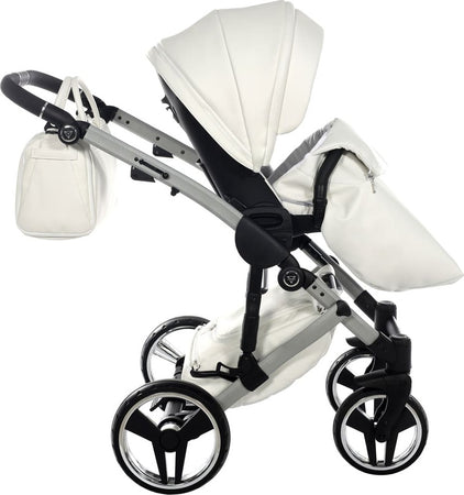 Trio Junama Diamond Mirror Satin V2 3 in 1 Pelle Bianco Navicella Grigio Telaio Cromato Prima infanzia/Passeggini carrozzine e accessori/Passeggini e carrozzine/Sistemi modulari La Casa Del Bebè - Napoli, Commerciovirtuoso.it