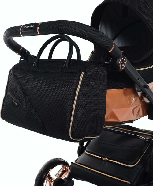 Trio Junama Diamond Mirror Satin V2 3 in 1 Tessuto Nero/Nav. Champagne Telaio Nero Prima infanzia/Passeggini carrozzine e accessori/Passeggini e carrozzine/Sistemi modulari La Casa Del Bebè - Napoli, Commerciovirtuoso.it