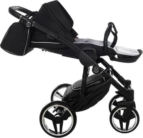 Trio Junama Diamond Mirror Satin V2 3 in 1 Tessuto Nero/Navicella Grey Telaio Nero Prima infanzia/Passeggini carrozzine e accessori/Passeggini e carrozzine/Sistemi modulari La Casa Del Bebè - Napoli, Commerciovirtuoso.it