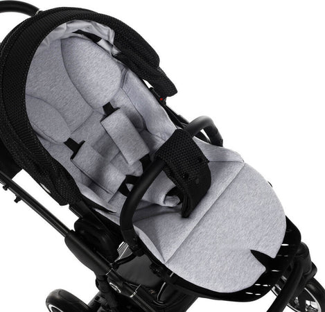 Trio Junama Diamond Mirror Satin V2 3 in 1 Tessuto Nero/Navicella Grey Telaio Nero Prima infanzia/Passeggini carrozzine e accessori/Passeggini e carrozzine/Sistemi modulari La Casa Del Bebè - Napoli, Commerciovirtuoso.it