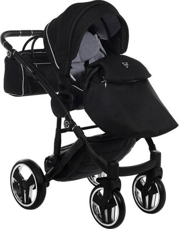 Trio Junama Diamond Mirror Satin V2 3 in 1 Tessuto Nero/Navicella Grey Telaio Nero Prima infanzia/Passeggini carrozzine e accessori/Passeggini e carrozzine/Sistemi modulari La Casa Del Bebè - Napoli, Commerciovirtuoso.it