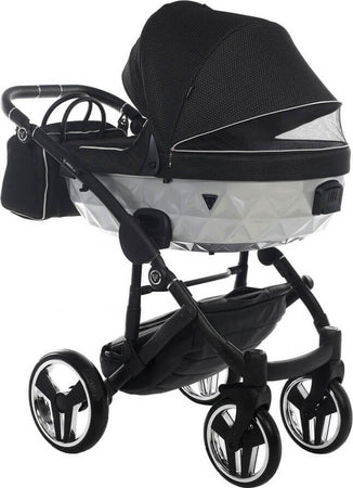 Trio Junama Diamond Mirror Satin V2 3 in 1 Tessuto Nero/Navicella Grey Telaio Nero Prima infanzia/Passeggini carrozzine e accessori/Passeggini e carrozzine/Sistemi modulari La Casa Del Bebè - Napoli, Commerciovirtuoso.it