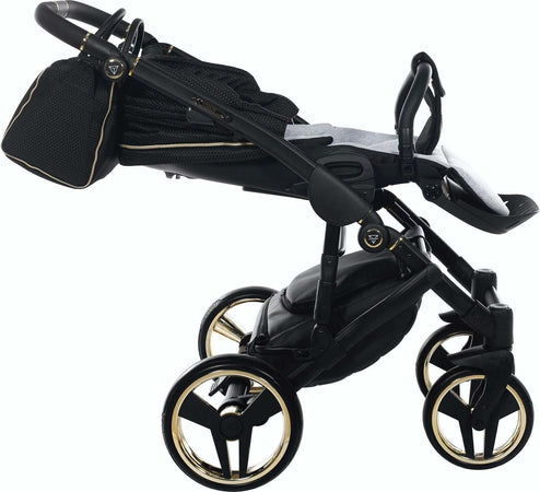 Trio Junama Diamond Mirror Satin V2 3 in 1 Tessuto Nero/Oro Giallo Telaio Nero Prima infanzia/Passeggini carrozzine e accessori/Passeggini e carrozzine/Sistemi modulari La Casa Del Bebè - Napoli, Commerciovirtuoso.it