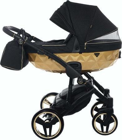 Trio Junama Diamond Mirror Satin V2 3 in 1 Tessuto Nero/Oro Giallo Telaio Nero Prima infanzia/Passeggini carrozzine e accessori/Passeggini e carrozzine/Sistemi modulari La Casa Del Bebè - Napoli, Commerciovirtuoso.it