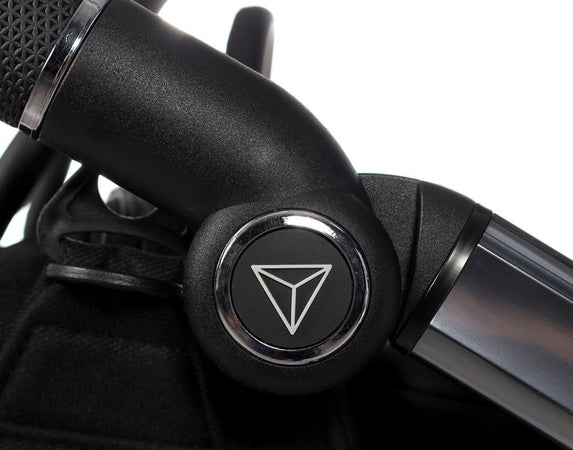 Trio Junama Diamond S Line Red&Black Prima infanzia/Passeggini carrozzine e accessori/Passeggini e carrozzine/Sistemi modulari La Casa Del Bebè - Napoli, Commerciovirtuoso.it