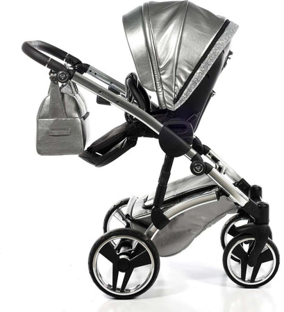 Trio Junama Glitter In Pelle Silver Telaio Acciaio Prima infanzia/Passeggini carrozzine e accessori/Passeggini e carrozzine/Sistemi modulari La Casa Del Bebè - Napoli, Commerciovirtuoso.it