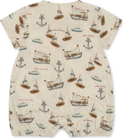 Tutina-Konges-Slojd-Ace-SAIL-AWAY