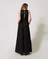 Tuta lunga donna Twinset in popeline nero con gilet crochet e linea morbida dietro