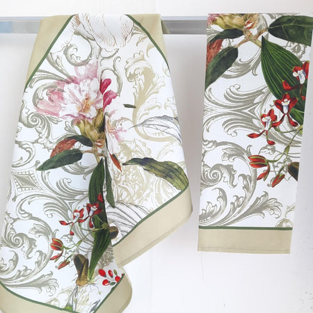 Set di 4 canovacci Creole Firenze in 100% cotone, modelli Bacche, Maiorca, Crocus, Flores, Maila, misura 50x70 cm, eleganti e Made in Italy.