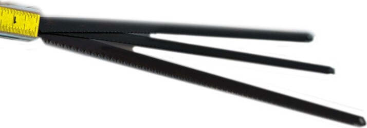 UTENSILE MULTIFUNZIONALE 7 IN 1 LIVELLA BOLLA METRO SEGHETTO 3 LAME TORCIA A LED Fai da te/Utensili elettrici e a mano/Strumenti di misura e layout/Livelle/Livelle a bolla Trade Shop italia - Napoli, Commerciovirtuoso.it