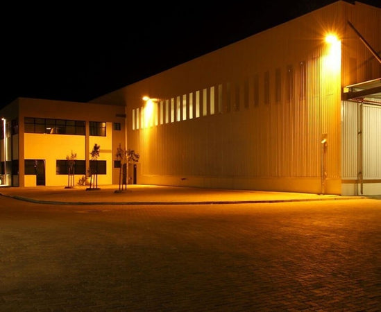 V-TAC VT-300W FARO LED 50W A BATTERIA CON PANNELLO SOLARE E TELECOMANDO - SKU 8578 / 94027 Illuminazione/Illuminazione per esterni/Proiettori Zencoccostore - Formia, Commerciovirtuoso.it