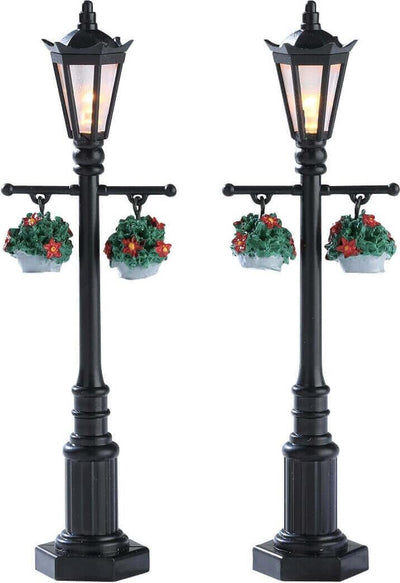 ‎Vecchio lampione inglese‎, accessorio per villaggio di Natale da 10,5 cm, set 2 pezzi Casa e cucina/Decorazioni per interni/Addobbi e decorazioni per ricorrenze/Decorazioni natalizie/Oggettistica MagiediNatale.it - Altamura, Commerciovirtuoso.it