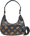 VERDE-FASHION-|-Borsa-a-spalla-mezzaluna-trama-logo
