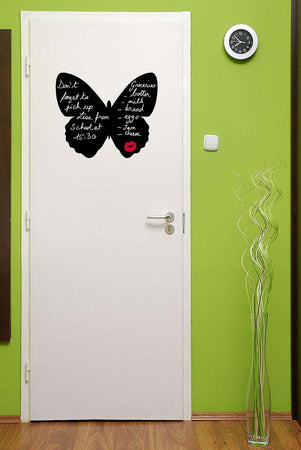 VERMES---LAVAGNA-A-FORMA-DI-FARFALLA-CON-PENNARELLO-A-GESSO-LIQUIDO