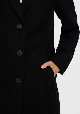 Vero-Moda-cappotto-nero-Cala-Cindy