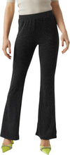 Vero-Moda-pantalone-flare-nero-luccicoso-Kanva